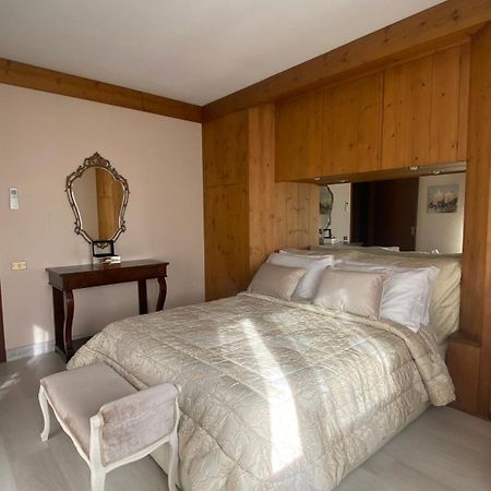 La Belle Vue Apartment เวโรนา ภายนอก รูปภาพ
